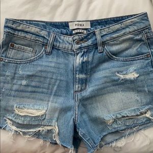 Cut off shorts